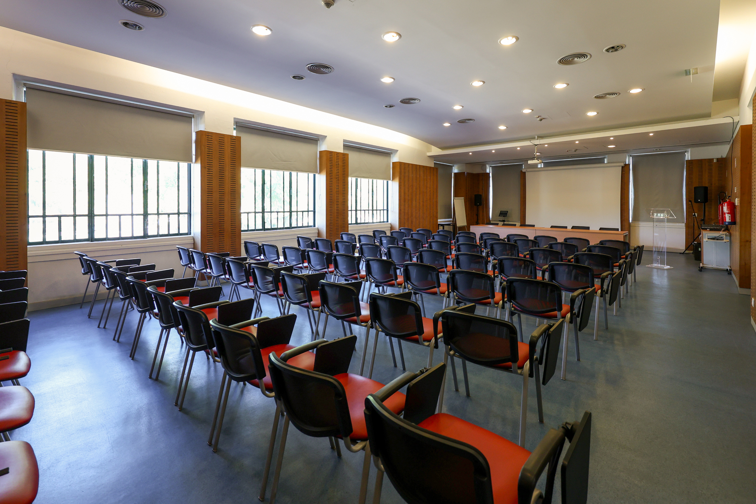 NNIES – Ninho de Novas Iniciativas Empresariais - Auditório